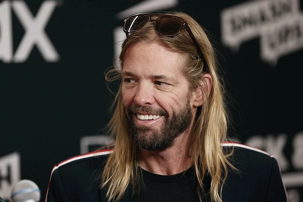 Familia de Taylor Hawkins se pronuncia sobre su muerte; Foo Fighters anuncia conciertos