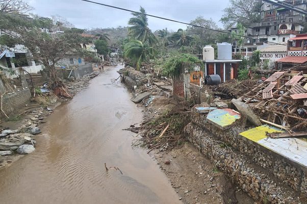 La UNAM instala un centro de acopio para damnificados por el paso de 'Agatha'