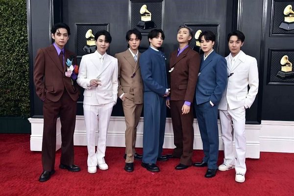 La banda de K-Pop BTS anuncia su separación, pero prometen volver "algún día"