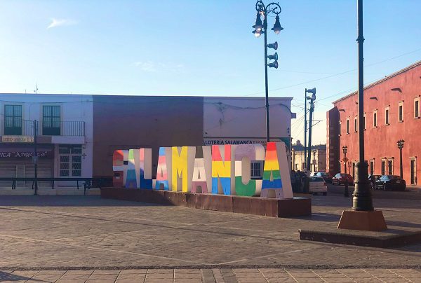 Se registra balacera frente a escuela tras masacre de estudiantes en Salamanca