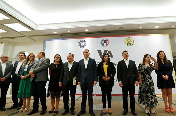 “Se dedican a estorbar”, dice AMLO sobre ‘moratoria constitucional’ de Va por México
