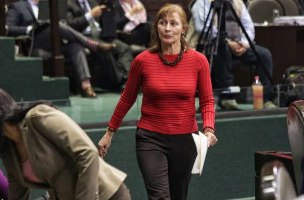 AMLO destapa una nueva “corcholata” para 2024; ahora promueve a Tatiana Clouthier