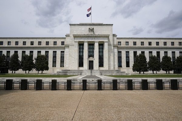 Reserva Federal de EE.UU. aumenta su tasa de interés en 0.75 puntos base