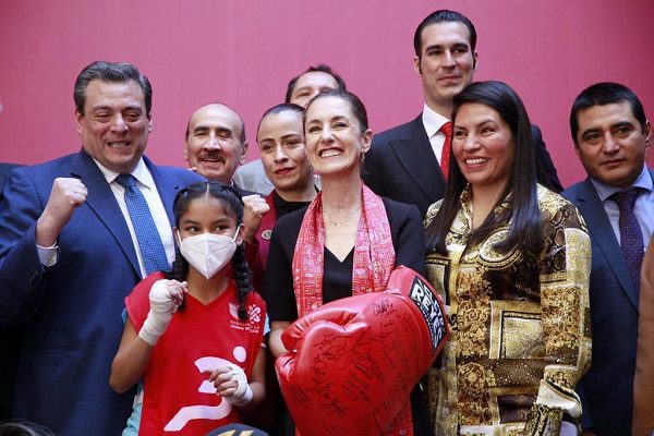 Participantes de la Clase Masiva de Box en CDMX podrán usar el Metro gratis