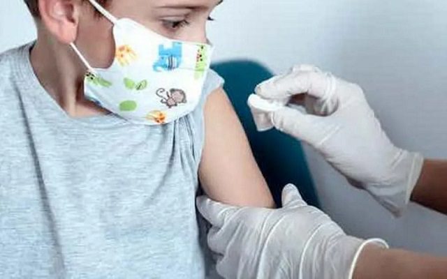 EE.UU. aprueba uso de vacunas de Pfizer y Moderna para menores de 5 años