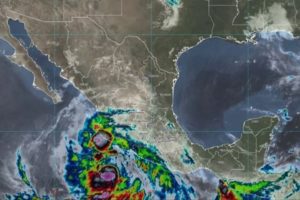 Paso del huracán ‘Blas’ por Guerrero deja afectaciones en 16 municipios