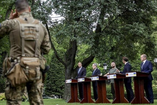 Macron, Scholz, Draghi y Iohannis piden otorgar estatus de candidato a la UE a Ucrania