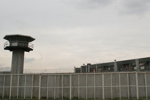 Asesinan en a custodio del penal de Santa Martha Acatitla