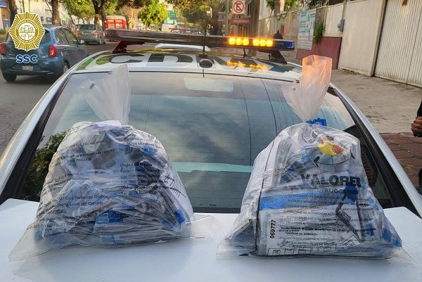 Policías de CDMX frustran asalto y recuperan 2 mdp