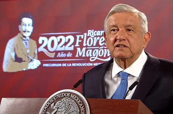 AMLO descarta aumento al precio de las gasolinas y la luz por la inflación