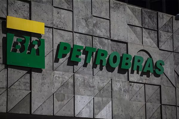 Renuncia el CEO de la petrolera estatal brasileña Petrobras