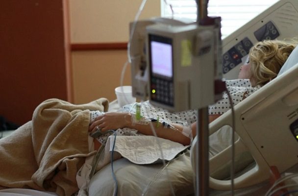 Morena va por regularizar la eutanasia en pacientes terminales
