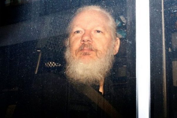 AMLO anuncia que pedirá a Joe Biden exonerar a Julian Assange