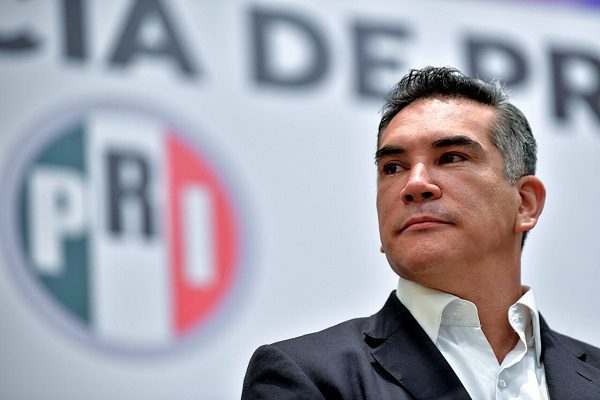 Expresidentes del PRI piden una nueva reunión con 'Alito' Moreno