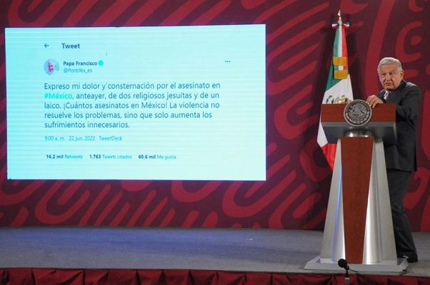 AMLO respalda llamado del Papa a la no violencia tras asesinato de sacerdotes