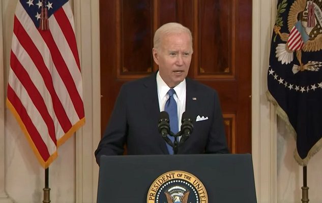 “Se arrebató un derecho fundamental”, lamenta Biden por revocación del derecho al aborto