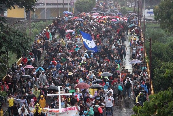 Parte nueva caravana migrante de Tapachula para solicitar visas humanitarias