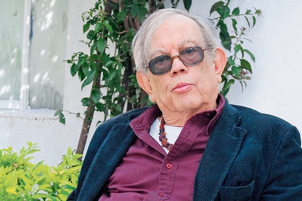 Fallece Xavier Robles, actor, director y guionista mexicano de la película 'Rojo Amanecer'
