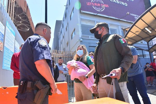 Devuelven a EU a bebé estadunidense cuya madre fue asesinada en Tijuana