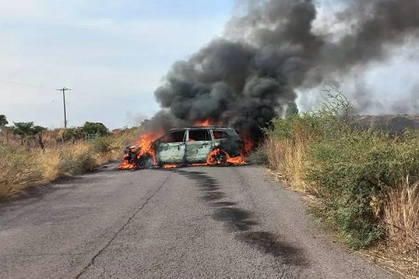 Reportan ataque contra escoltas de presidenta municipal de Apulco, Zacatecas #VIDEOS