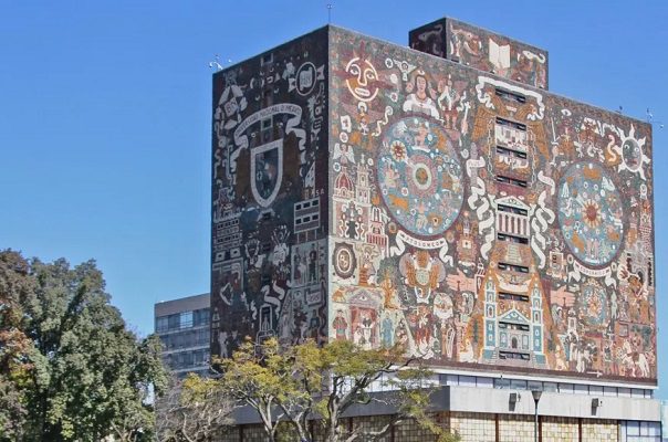 La UNAM anuncia que iniciará próximo ciclo escolar de manera presencial