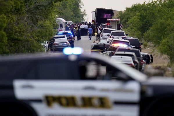 AMLO confirma 22 migrantes mexicanos entre 50 hallados muertos en tráiler de Texas