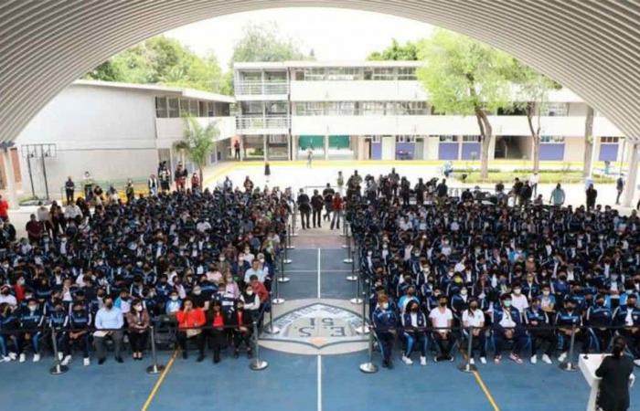 Gobierno de la CDMX instala wifi gratuito en 857 planteles educativos