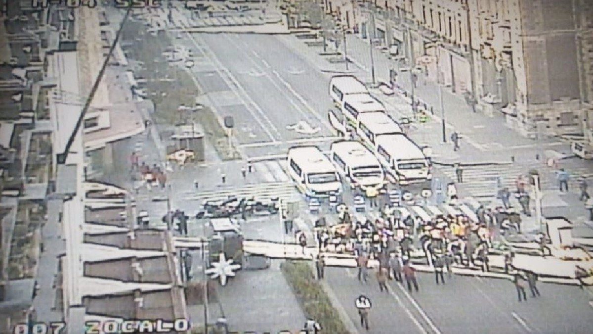 Manifestación de transportistas en el Zócalo