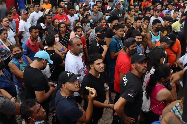 Parte de Tapachula nueva caravana migrante rumbo al norte de México