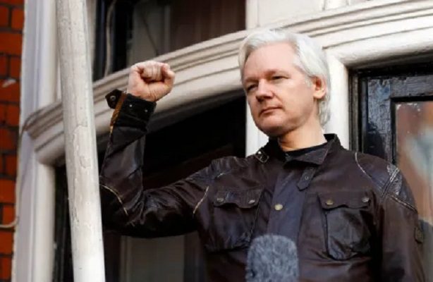 Julian Assange presenta recurso para impedir su extradición a EEUU