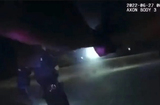 Se intensifican protestas por la muerte de afroamericano a manos de policía en Ohio