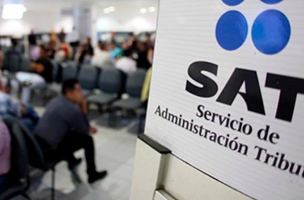 AMLO felicita al SAT por 25 años de "recaudar y fortalecer la hacienda pública"