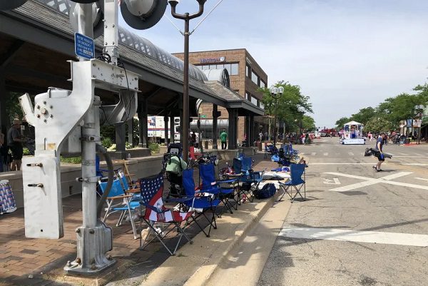 Reportan tiroteo durante celebración del 4 de julio en Highland Park, Illinois #VIDEOS