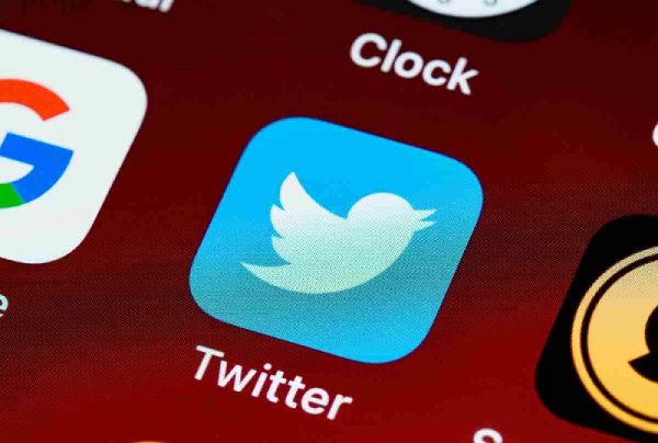 Hackean redes sociales del Ejército británico promocionando criptomonedas