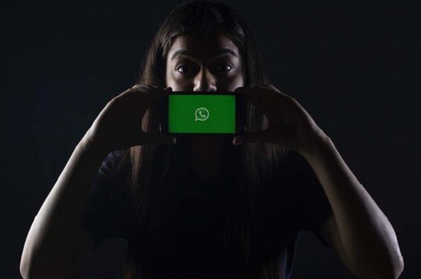 WhatsApp permitirá a usuarios ocultar su estado cuando estén en línea