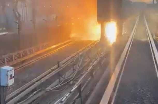 Sheinbaum no descarta sabotaje por corto circuito e incendio en Línea 2 del Metro