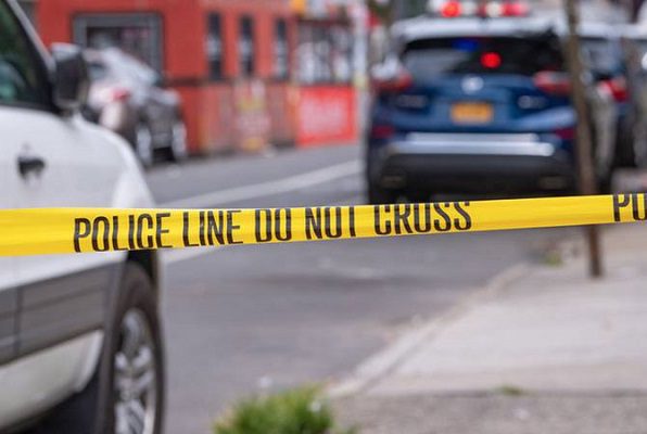 Sube a 6 el número de muertos en tiroteo en Chicago; atacante sigue prófugo