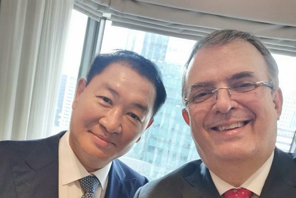 Samsung invertirá 500 mdd en México para aumentar producción de electrodomésticos: Ebrard