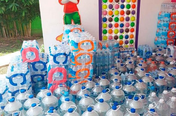 Tamaulipas limita venta de agua embotellada ante desabasto en Nuevo León