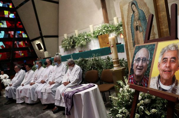 Suman 12 detenidos por asesinato de sacerdotes en Chihuahua