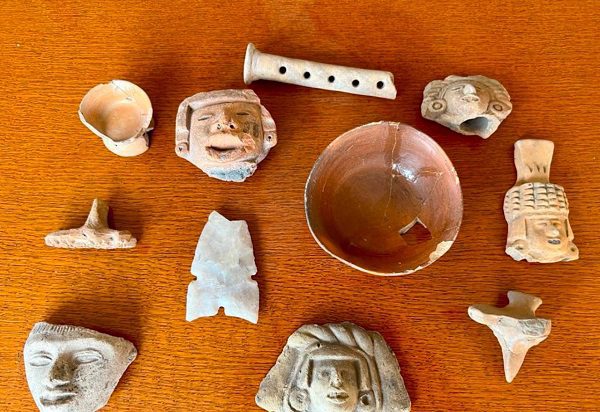 Familia española regresará 2 mil bienes arqueológicos a México
