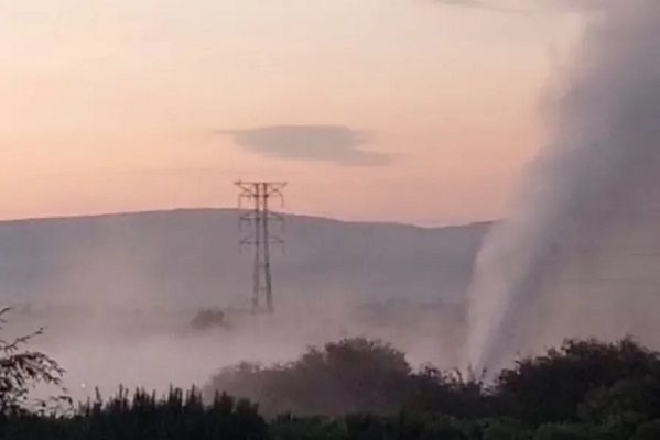 200 vecinos fueron desalojados en Tetepango, Hidalgo, por enorme fuga de combustible