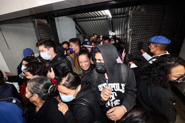 Cierre parcial de Línea 1 causa colapso en la Línea 9 del Metro CDMX