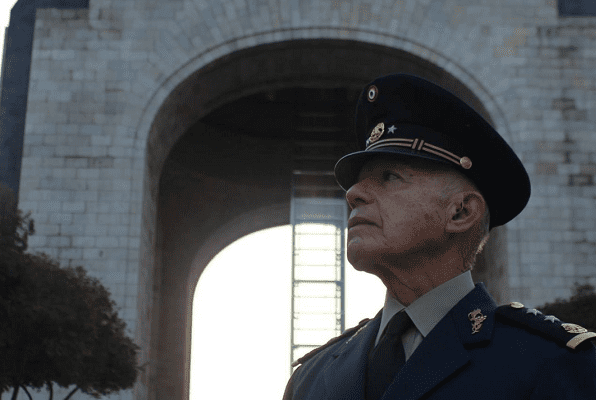 Frenan proceso contra general que lanzaba críticas contra Gobierno federal