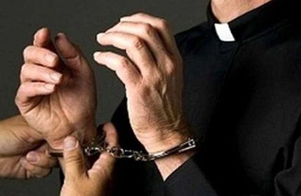 Cae pastor de iglesia por presunta violación de dos niñas en Michoacán