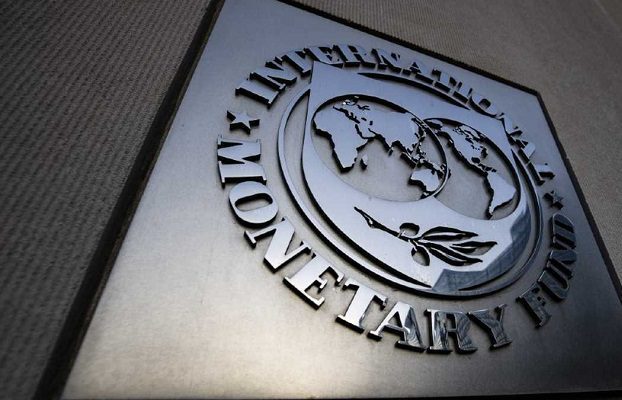 El FMI advierte recorte al crecimiento mundial y “espiral destructivo de salarios”