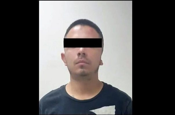 A proceso sujeto captado jaloneando a niña en calles de Monterrey