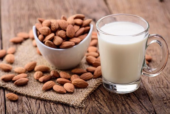 La Profeco expone la verdad sobre la leche de almendras