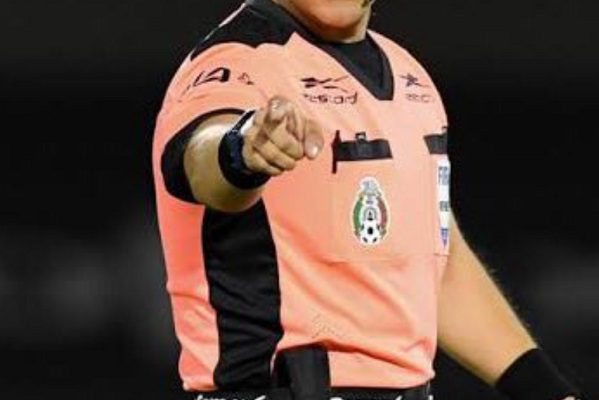 Un árbitro de la liga MX habría fingido tener Covid-19 para hacerse liposucción