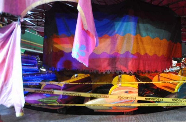 Joven muere tras salir proyectado de juego mecánico en feria de CDMX